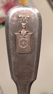 серебряные чайные ложки 1889г с Непонятным "ГЕРБОМ"???