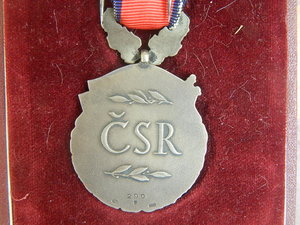 Чехословакия ЧСР орден республики на погранотряд