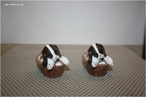 Статуэтки собачки в корзинке 2 шт. Royal Doulton Англия