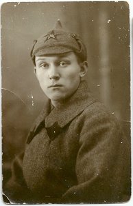 Красноармейцы в буденовках