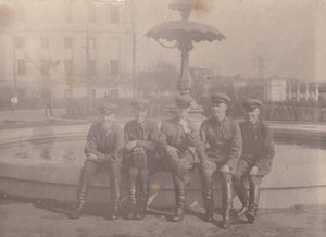 Бойцы НКВД в Москве (?). 4 любительских фото. 1941 год.