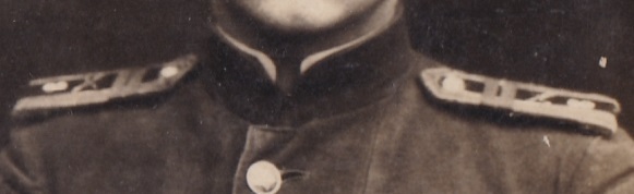 Курсант-артиллерист. Шифровка "8" (или "В").