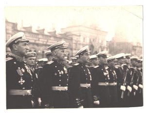 Парад победы.3 фото.