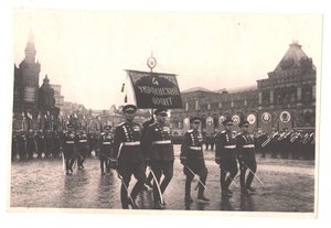 Парад победы.3 фото.