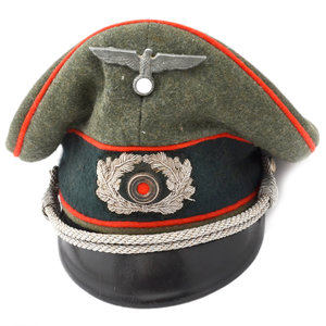 Фуражка офицерского состава артиллерии Вермахта