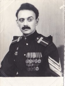 Старшина милиции (?). Севастополь,1953 г. Шевроны за выслугу