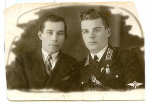 Летчик с Товарищем. Нашивка,Знак Парашютиста, 30-е года.