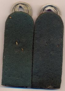 Погоны Оберштабсинтендант .(Интендантский советник с 9.09.42