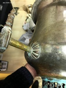 Самовар чудной формы.