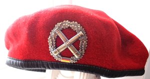 Два берета бундесвера ФРГ.