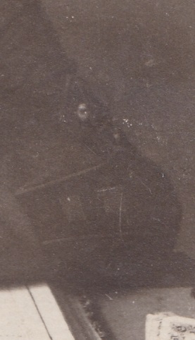 Красный командир в рабочем кабинете. Интерьер.Оружие.Форма.