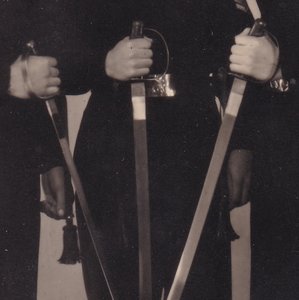 Курсанты КАУБО ВМС с палашами. Рига,16.11.1947 г.