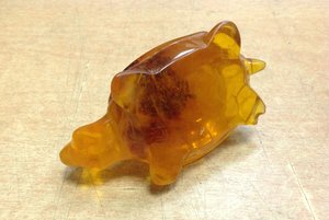 Черепаха из янтаря