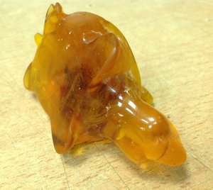 Черепаха из янтаря