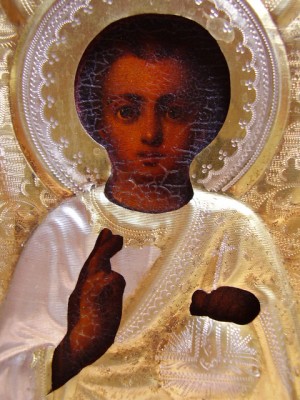 Икона "Божья Матерь" в серебр. окладе.
