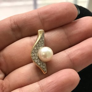 Подвеска ЖЕМЧУГ куча бриллиантиков..золото