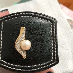 Подвеска ЖЕМЧУГ куча бриллиантиков..золото