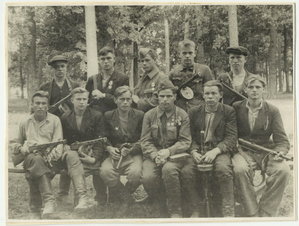 Партизаны. ГСС, Дети, Трофейное Оружие. 8 фото.