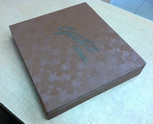 Столовый набор на 24 предмета в коробке.