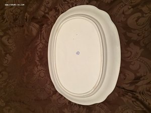 Огромное блюдо Кузнецова «Пажеский Его. И. В. Корпусь»