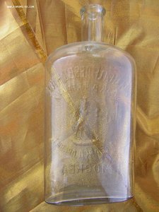 Бутылка фабрики С.И.Чепелевецкого(Москва)