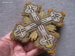 Вышитый крест с клеймом