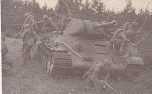 Спешивание танкового десанта с Т-34-76.