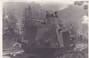 Бронедрезина с экипажем сержанта Г.В.Кучанского. 1942 год.