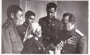 Трижды ГСС И.Н.Кожедуб и ГСТ К.Шопокова. Москва,июль 1967 г.