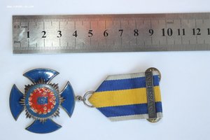 Знак "Заслужений працівник атомної єнергетики" в серебре