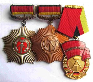ГДР. Три ордена на колодке