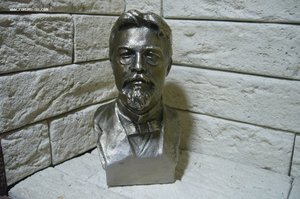 Ассорти различных бюстов - 30 шт