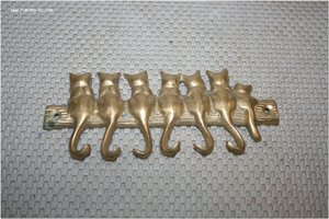 Вешалка крючки Коты кошки бронза литье