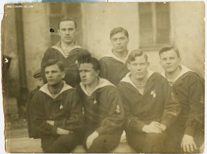 Матросы Курсанты. Нашивки. Жетоны.