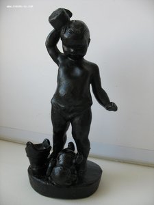 Чугунная статуэтка Мальчик с кружкой, Свердловский завод,