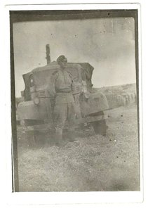 Автомобили. " Санитарная " и Трофейный Грузовик, 2 фото.