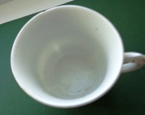 Фарфоровая кружечка с изображением Гинденбурга.