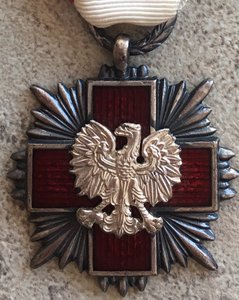 Орден «Красного креста 3ст» в коробке. Отличное состояние.