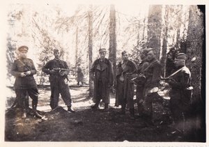 Советские разведчики с немецкими пленными. ВОВ.