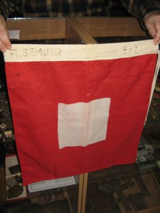 Флажек ВМФ. И сигнальный флаг.