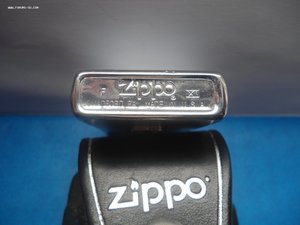 Зажигалка Zippo c кожанным чехлом ,старая