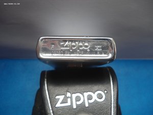 Зажигалка Zippo c кожанным чехлом ,старая