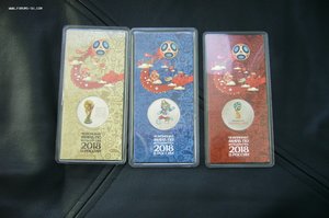 25 руб футбол в бистере цветные