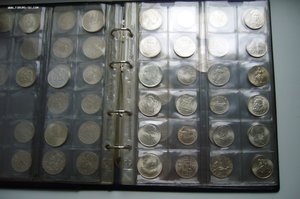 Альбом монет чехословакия - серебро - 10,25,50,100,500 крон