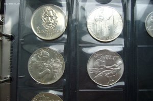Альбом монет чехословакия - серебро - 10,25,50,100,500 крон