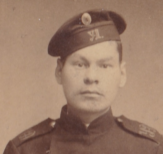 НИЖНИЕ ЧИНЫ И ОФИЦЕРЫ..