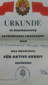 Сертификат на знак За активную работу, ГДР.