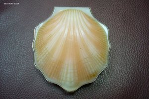 Пудреница ракушка серебро 875