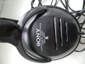 Наушники Sony MDR-CD250