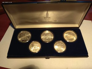 Подарочный набор Олимпийских серебряных рублей 1980